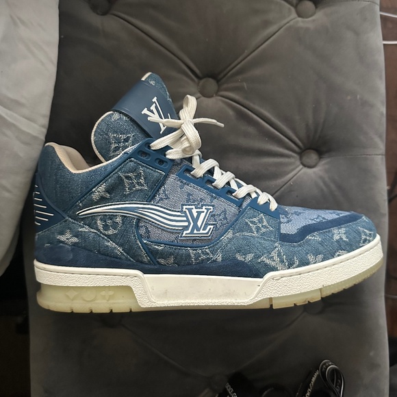 Louis Vuitton sneaker - Picture 1 of 1